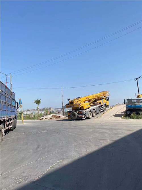 临泉县25吨吊车的租赁价格大概是多少？